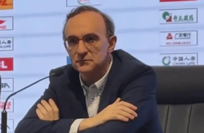 胜江苏发布会!乌戈强调打出了风格、点出重组,莫兰德赞乌戈能力